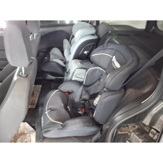Ford TOURNEO COURIER 2023 66.309 km 6