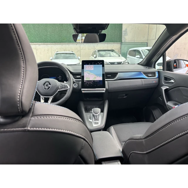 Renault CAPTUR 2025 16.915 km 6