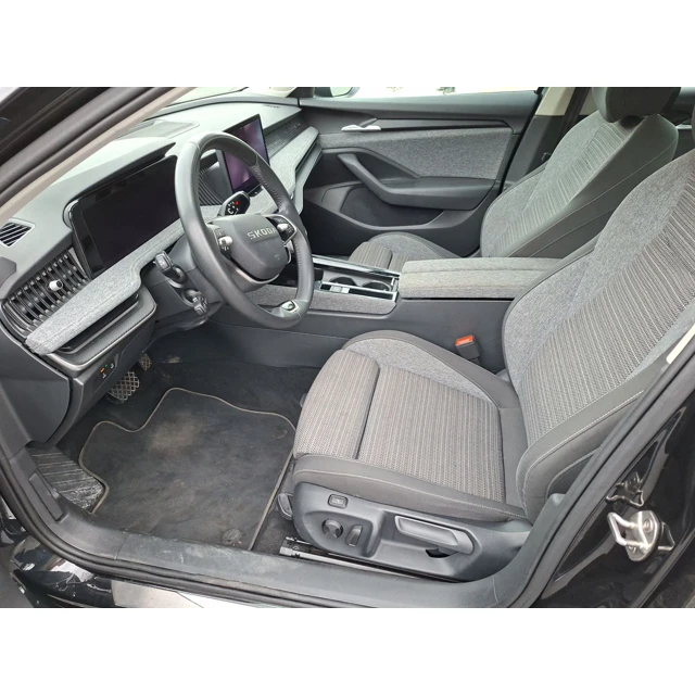 Skoda SUPERB 2025 59.028 km 4