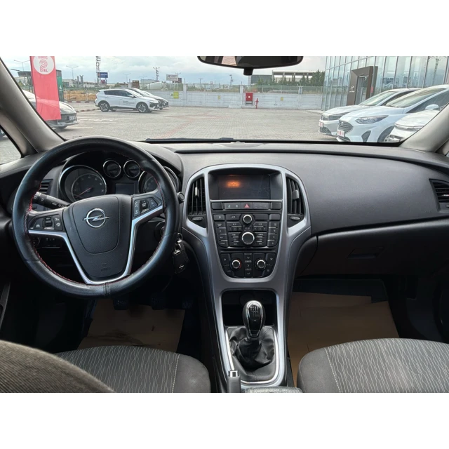 Opel ASTRA 2019 84.335 km 6