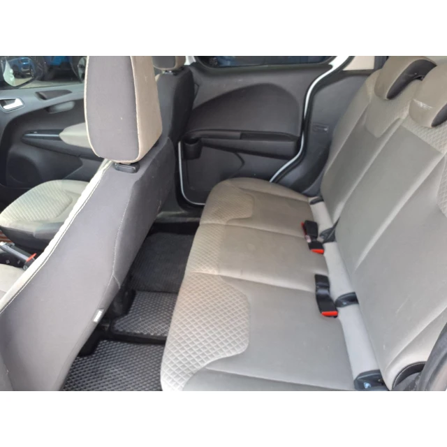 Ford TOURNEO COURIER 2023 56.563 km 6