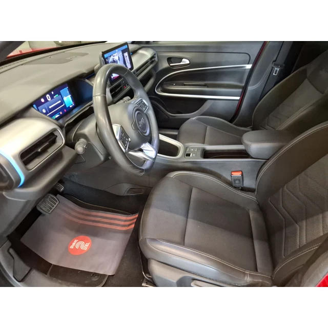 Jeep AVENGER 2023 47.720 km 4