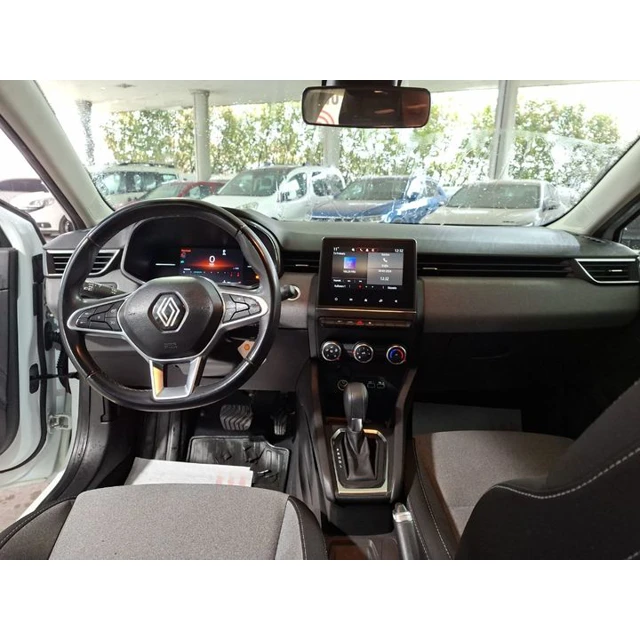 Renault CLIO 2024 85.832 km 6
