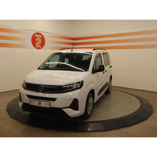 Opel COMBO 2025 14.392 km 3