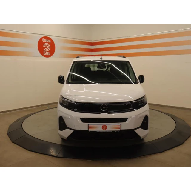 Opel COMBO 2025 14.392 km 2