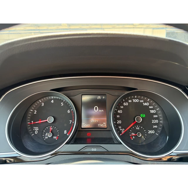 Volkswagen PASSAT 2023 75.559 km 7