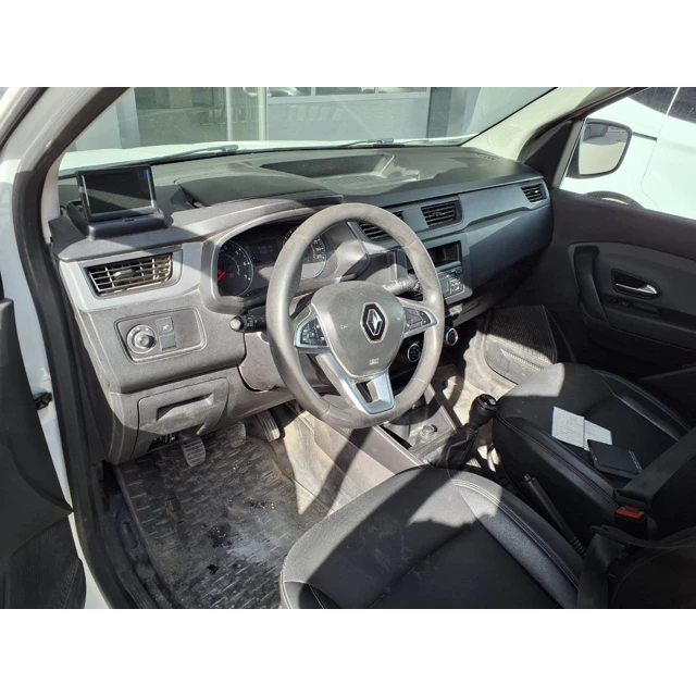 Renault EXPRESS 2022 81.085 km 7