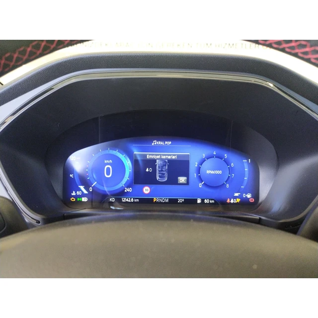 Ford KUGA 2023 11.900 km 7
