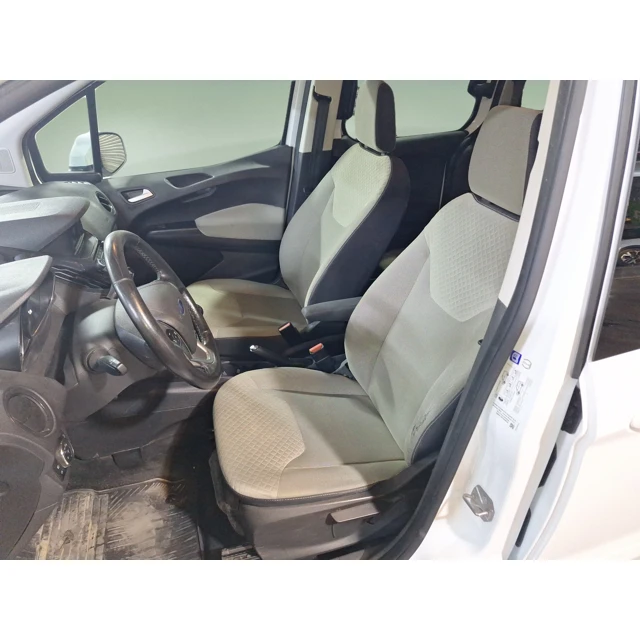 Ford TOURNEO COURIER 2022 166.892 km 4