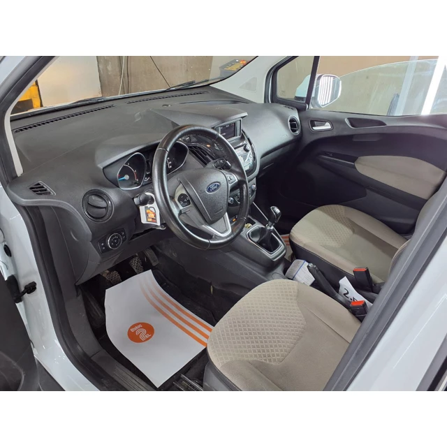 Ford TOURNEO COURIER 2023 99.248 km 4