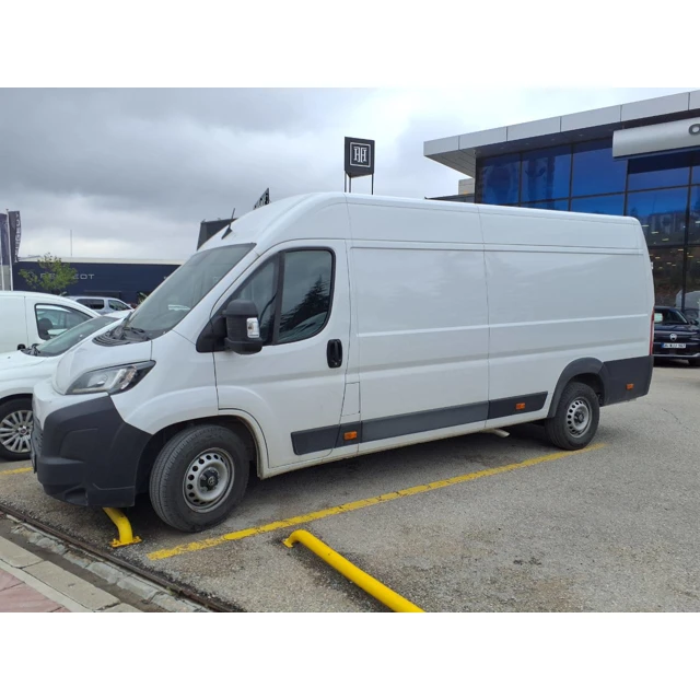Toyota PROACE MAX 2025 11.496 km 3