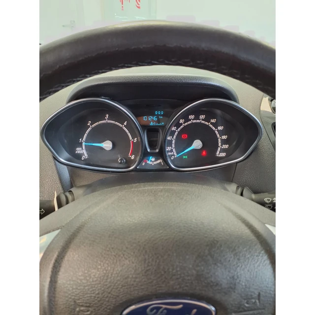 Ford TOURNEO COURIER 2023 101.245 km 5