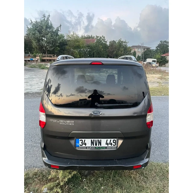 Ford TOURNEO COURIER 2023 55.000 km 6