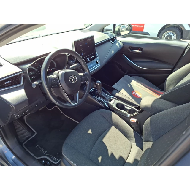 Toyota COROLLA 2024 54.100 km 4