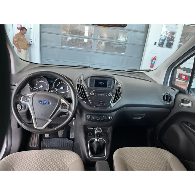 Ford TOURNEO COURIER 2022 119.725 km 6