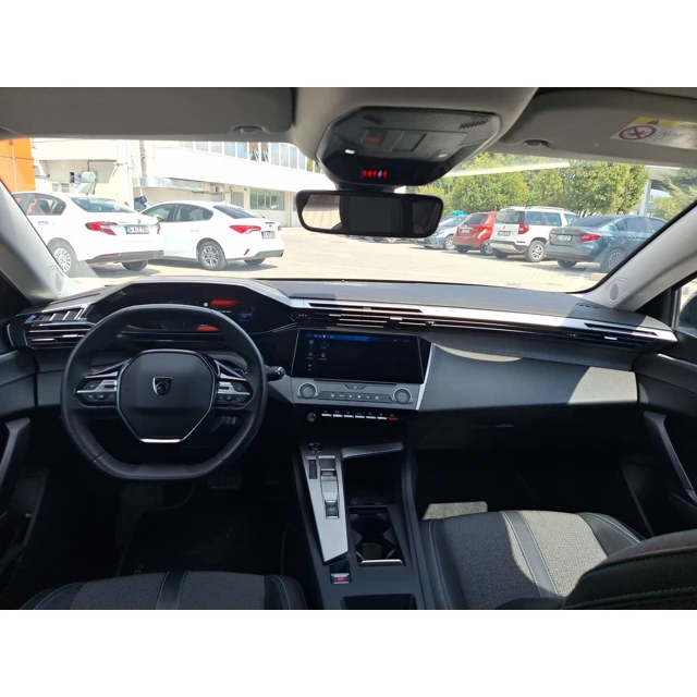 Peugeot 408 2025 54.914 km 7