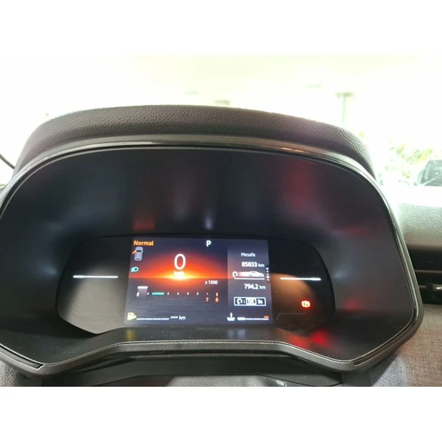 Renault CLIO 2024 85.832 km 7