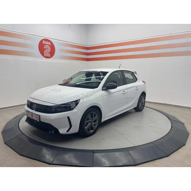 Opel CORSA 2023 32.381 km 3