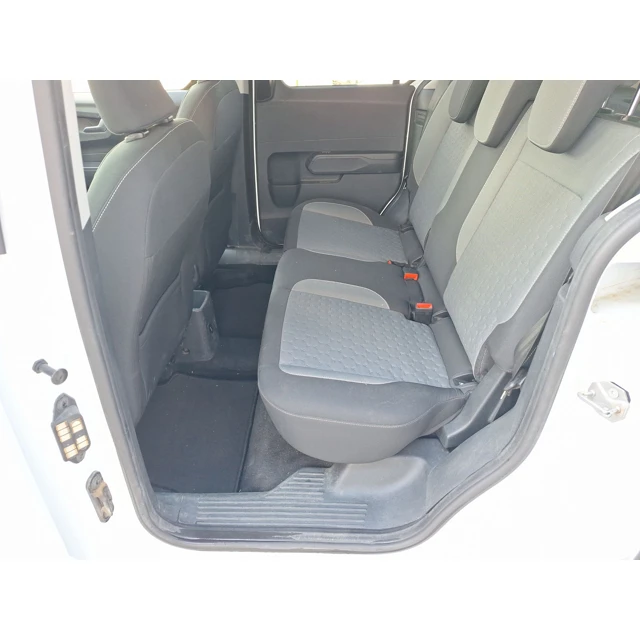 Ford TOURNEO COURIER 2025 27.925 km 6