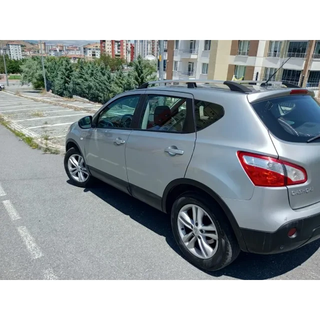 Nissan QASHQAI 2011 138.000 km 2