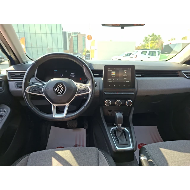 Renault CLIO 2024 66.445 km 7